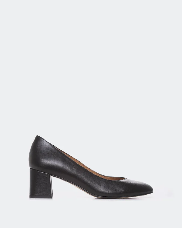 Women's studded stiletto heel pumps for an edgy lookSheko Black Leather
