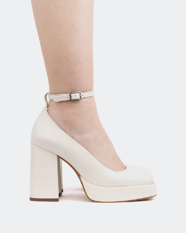 Women's cork - sole stiletto heel pumps for a natural touchMash, Ivory Leather/Cuir Ivoire Women's cork - sole stiletto heel pumps for a natural touchMash, Ivory Leather/Cuir Ivoire