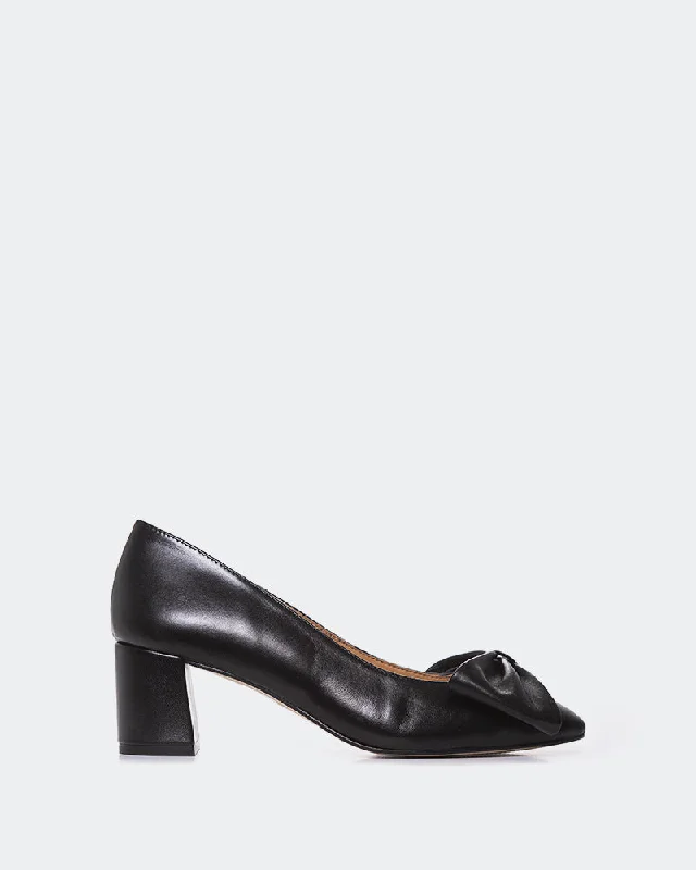 Women's bronze stiletto heel pumps for a warm and metallic lookGrasten Black Leather Women's bronze stiletto heel pumps for a warm and metallic lookGrasten Black Leather