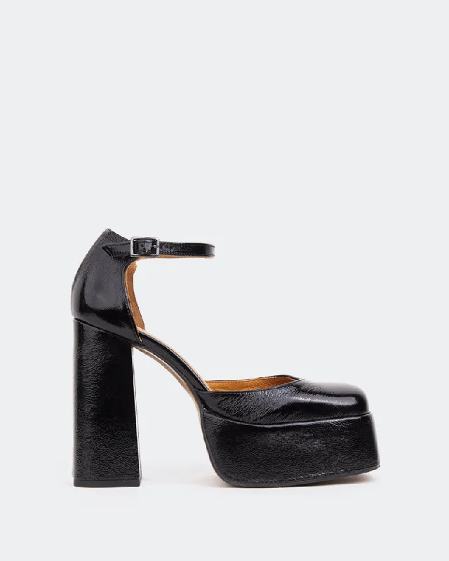 Women's stretchy stiletto heel pumps for easy on and offAzucar Black Naplack