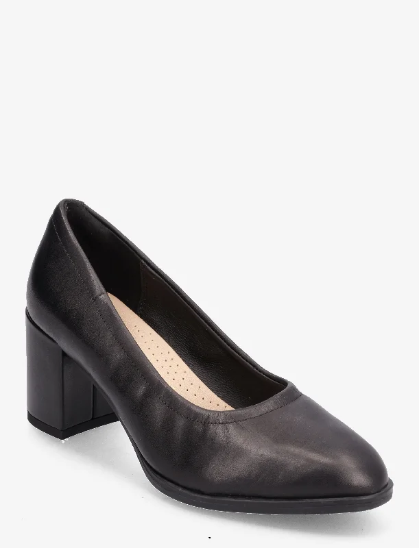 Women's open - back fashion & dress shoes with a stacked - heel for a retro feel Clarks Freva55 Court Blk 70964 Wos Women's open - back fashion & dress shoes with a stacked - heel for a retro feel Clarks Freva55 Court Blk 70964 Wos