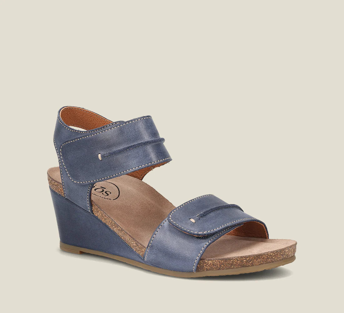 Women's peep - toe fashion & dress shoes with a floral - printed fabric for a feminine touch Taos Reason, Dark Blue Women's peep - toe fashion & dress shoes with a floral - printed fabric for a feminine touch Taos Reason, Dark Blue