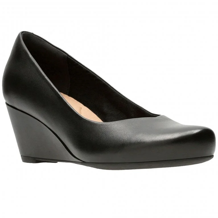 Women's ankle - bootie fashion & dress shoes with a side - zip and a mid - heel for versatility Clarks Flores Tulip black also in wide Women's ankle - bootie fashion & dress shoes with a side - zip and a mid - heel for versatility Clarks Flores Tulip black also in wide