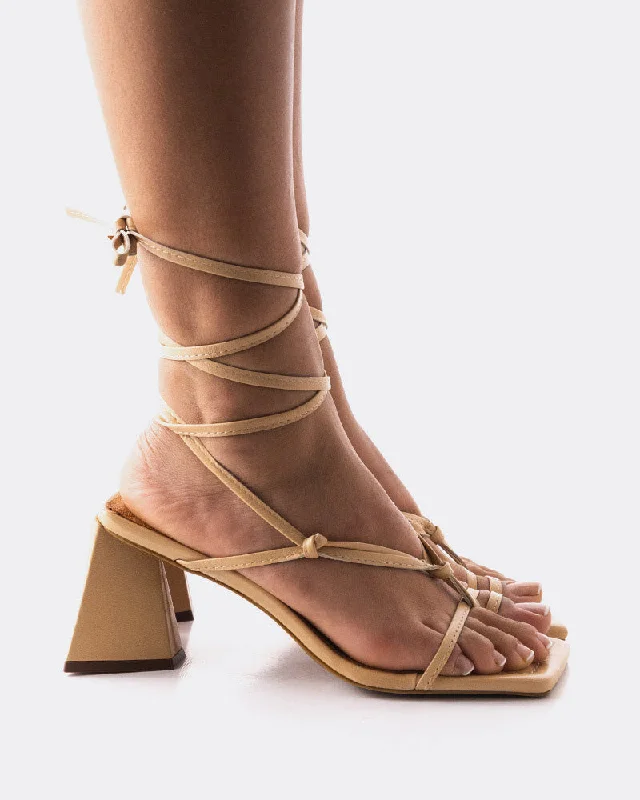 Women's Sandals with a Glitter - Coated Strap in Gold for a Sparkly Summer OutfitBarrio Camel Leather