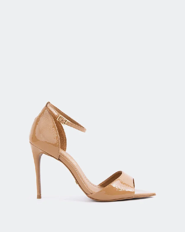 Women's Strappy Gladiator Sandals with Buckle Closures in Tan for a Boho LookDazzle Camel Naplack