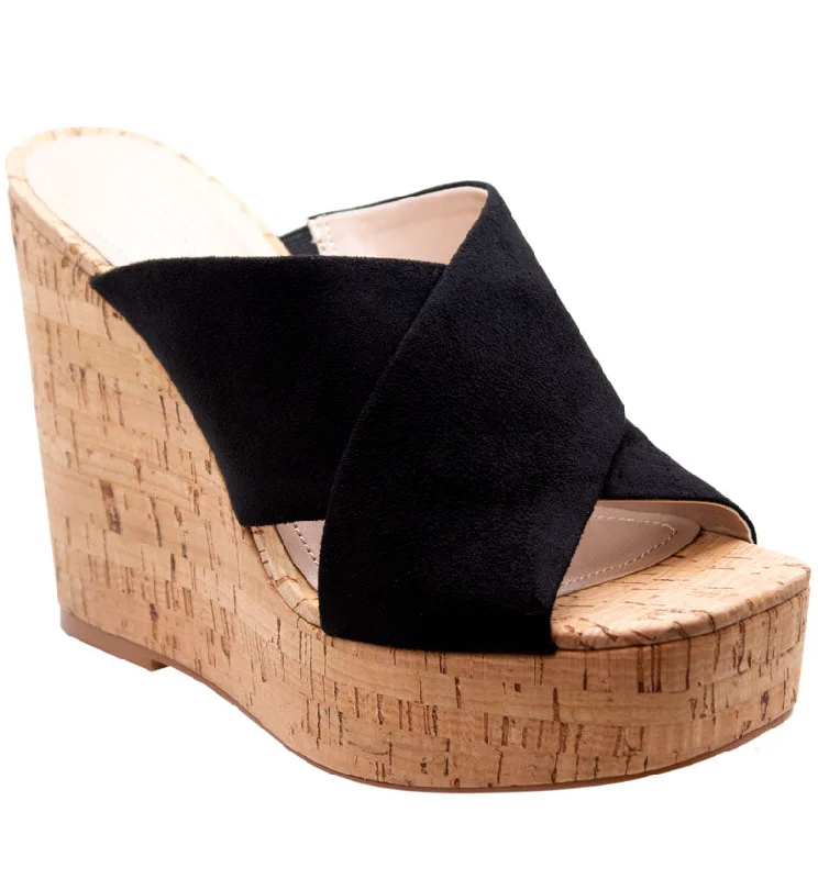 Shock - Absorbing Women's Sandals with a Soft Insole in Black for Active LifestylesDUO WEDGE Shock - Absorbing Women's Sandals with a Soft Insole in Black for Active LifestylesDUO WEDGE