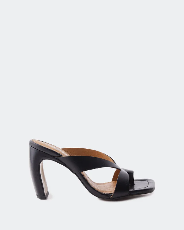 Women's Leather - Strapped Sandals with a Braided Detail in Brown for a Rustic AppealElexis Black Leather