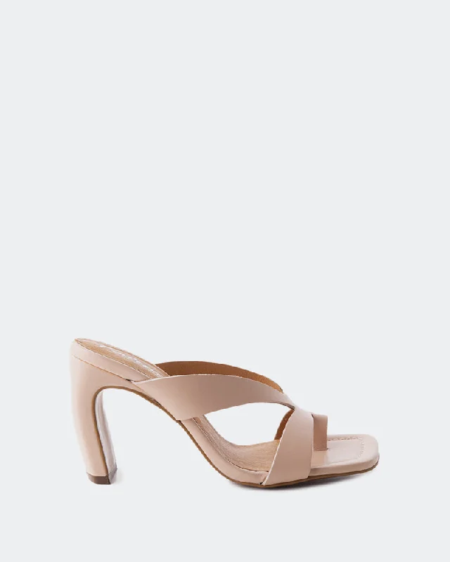 Women's Strappy Gladiator Sandals with Buckle Closures in Tan for a Boho LookElexis Light Pink Leather
