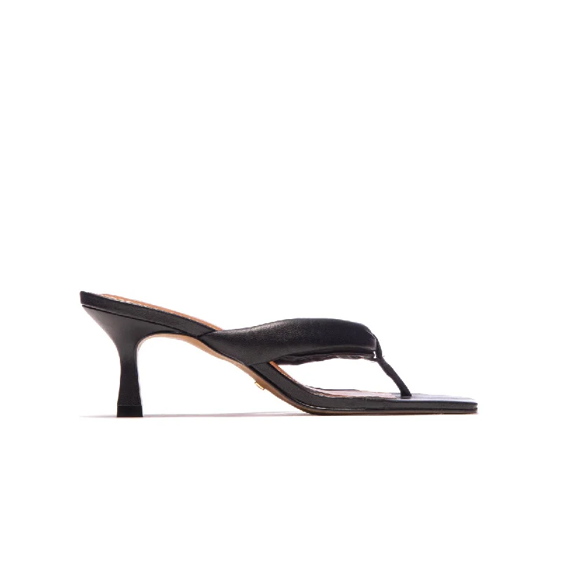 Sustainable Women's Recycled Material Sandals in Beige for Eco - Conscious ShoppersGardenia Black Leather