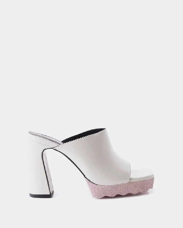 Child - Friendly Women's Sandals with a Secure Buckle in Purple for Moms on the GoLibra Off White Leather