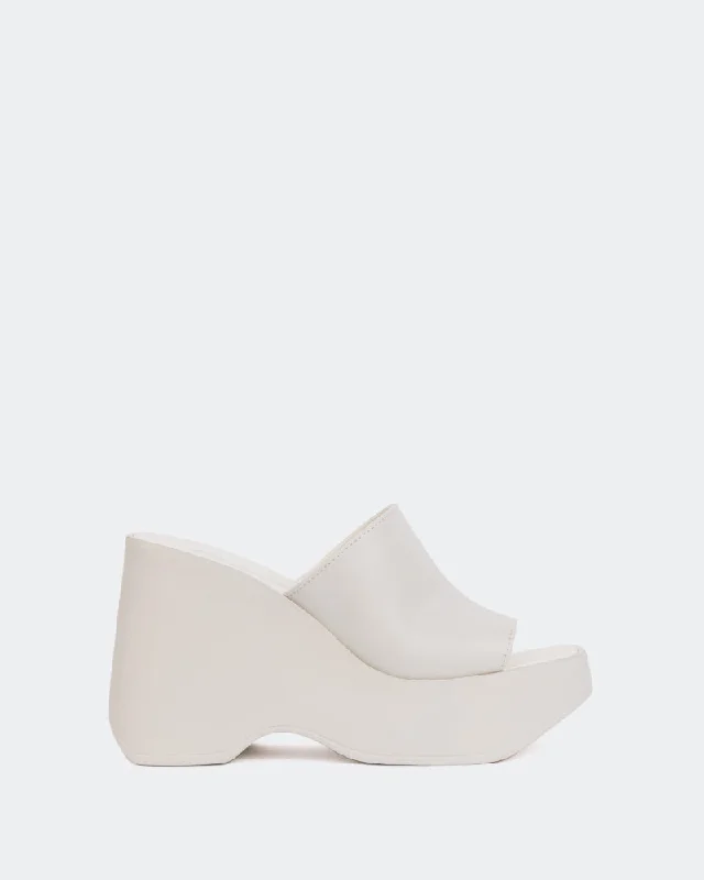 Women's Ankle - Strap Sandals with a Block Heel in Red for a Sophisticated StyleMoss Off White Leather