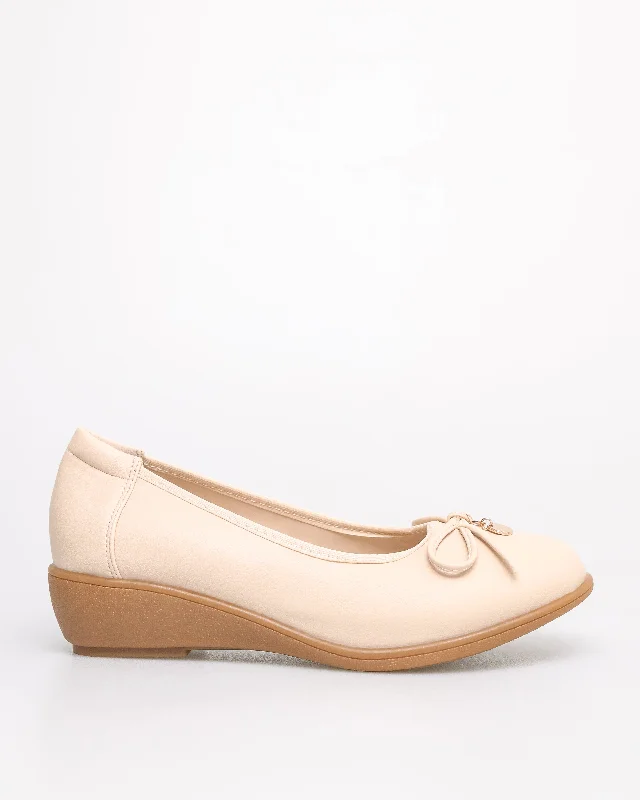 Elastic - Strap Women's Sandals with a Padded Toe in Teal for Easy On - and - OffTomaz YX187 Ladies Ribbon Wedges (Beige) Elastic - Strap Women's Sandals with a Padded Toe in Teal for Easy On - and - OffTomaz YX187 Ladies Ribbon Wedges (Beige)