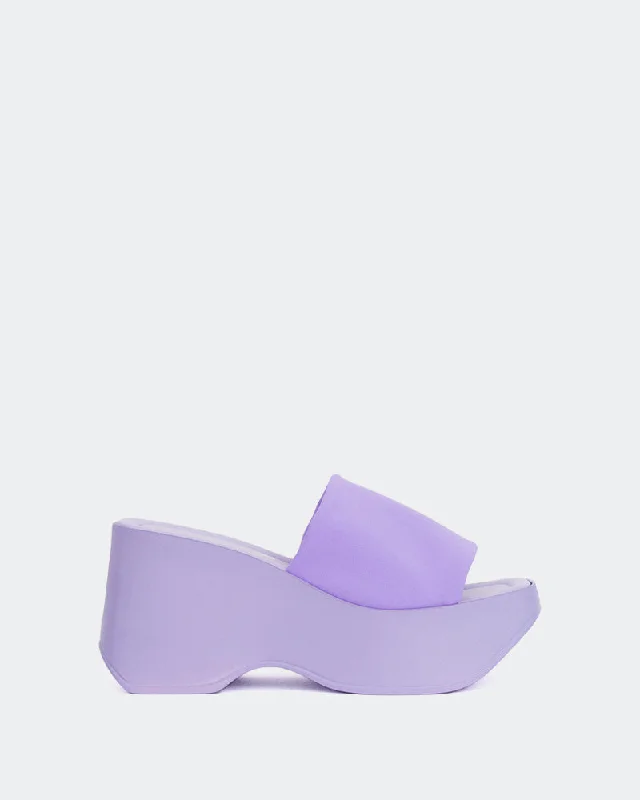 Child - Friendly Women's Sandals with a Secure Buckle in Purple for Moms on the GoUpton Lilac Lycra