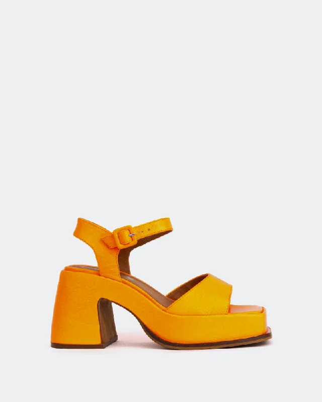 Waterproof Women's Rubber Beach Sandals with Arch Support in Blue for Water ActivitiesValtos Orange Neon