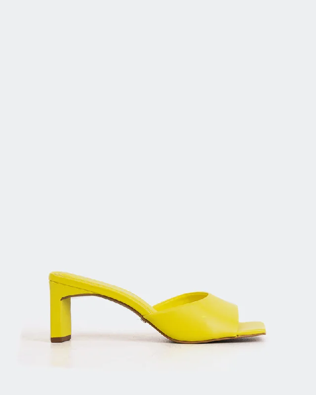 Women's Rhinestone - Embellished Open - Toe Sandals in Silver for a Glamorous Party LookVisalia Yellow Leather