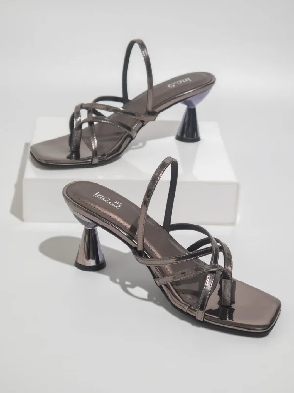 Women's Sandals with a Floral - Printed Upper in Pink for a Feminine Spring LookWomen Pewter Striped Kitten Heeled Sandals