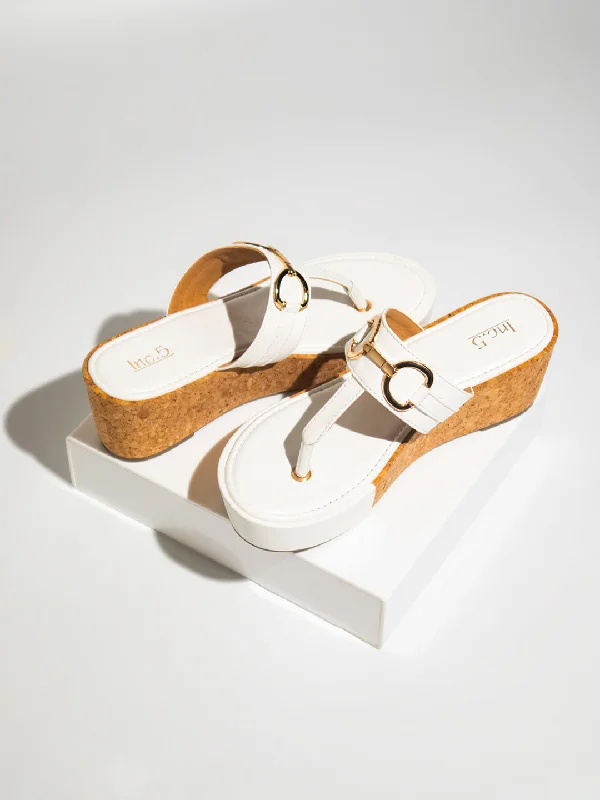 Women's Rhinestone - Embellished Open - Toe Sandals in Silver for a Glamorous Party LookWomen White Textured Platform Sandals With Buckle Detail
