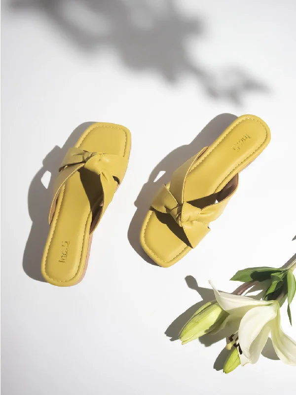 Women's Rhinestone - Embellished Open - Toe Sandals in Silver for a Glamorous Party LookWomen Yellow Platform Sandals