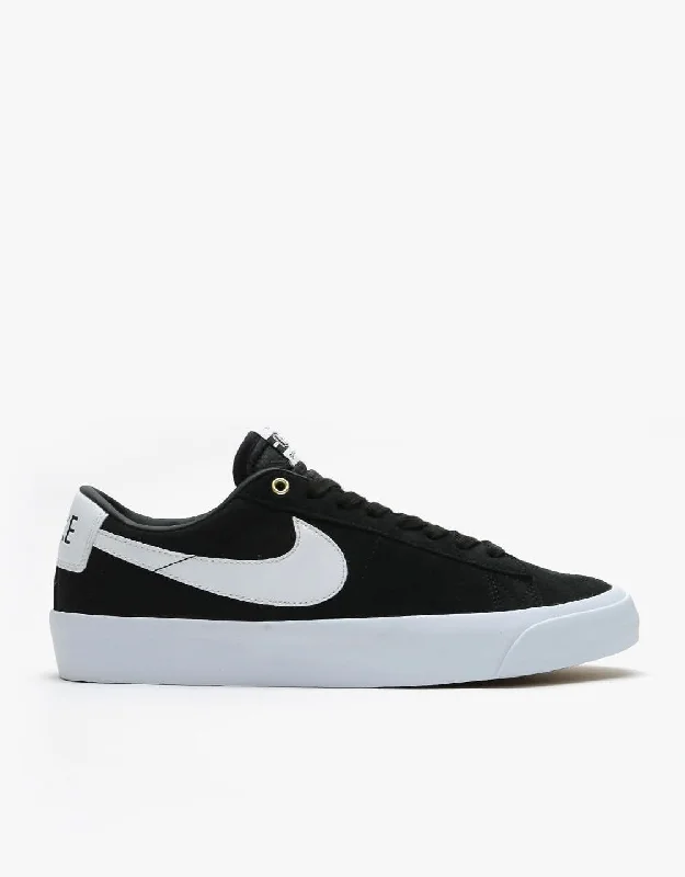 Lightweight Women's Skateboarding Shoes in Beige for Easy ManeuverabilityNike SB Zoom Blazer Low Pro GT Skate Shoes - Black/White-Black-Gum Light Brown Lightweight Women's Skateboarding Shoes in Beige for Easy ManeuverabilityNike SB Zoom Blazer Low Pro GT Skate Shoes - Black/White-Black-Gum Light Brown