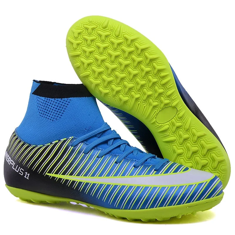 Women's soccer shoes with a camo pattern for an edgy styleProfessional Soccer Football Shoes Women's soccer shoes with a camo pattern for an edgy styleProfessional Soccer Football Shoes