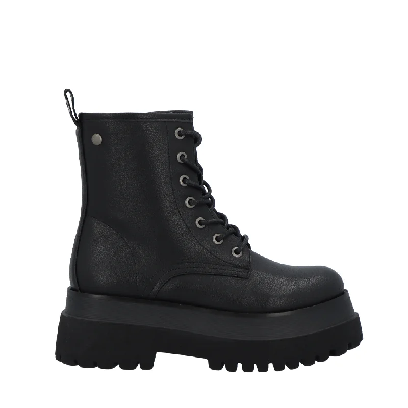 women's ankle boots with square toeBiagas Black Lace Up Boots