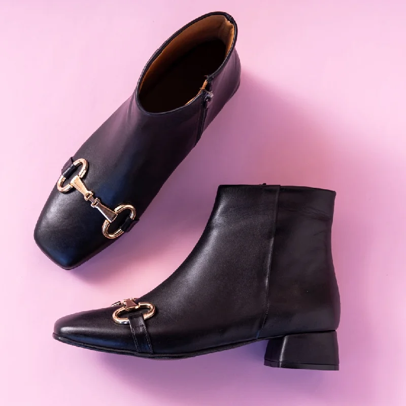 women's ankle boots with cutoutsElisabetta Pizza Grande