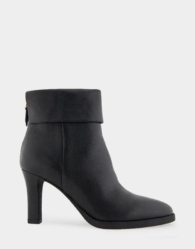 women's ankle boots with metallic finishLaia