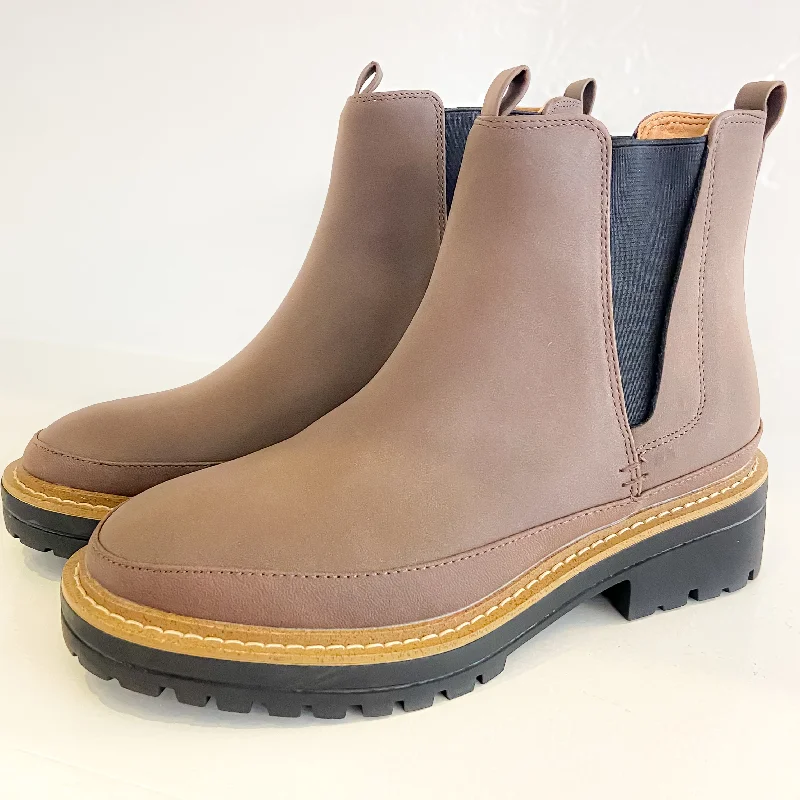 leather women bootiesValentina Chestnut Chelsea Boot