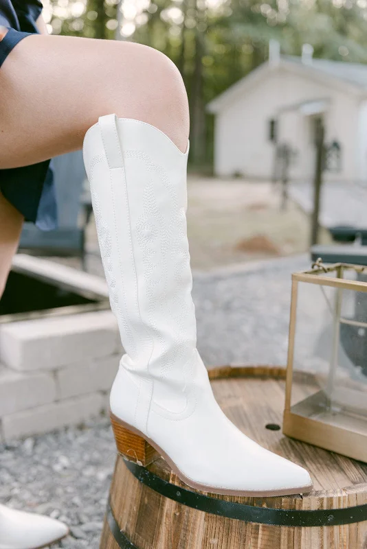 women's booties for eveningWhite Classic Cowgirl Boot