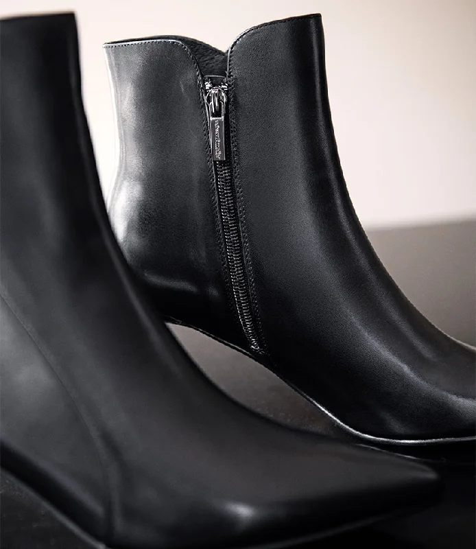 women's ankle boots with elastic sidesZAID75 Pointed Ankle Boot in Black Calf