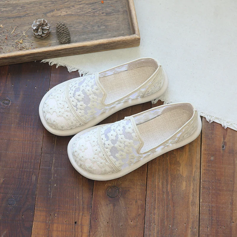 Men's canvas shoes with a cork insole for comfortWomen Retro Breathable Embroidery Canvas Flats